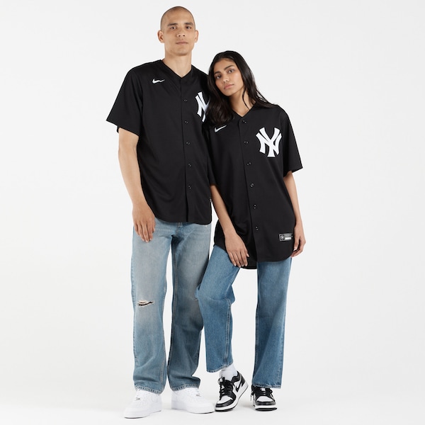 Men's New York Yankees Aaron Judge Nike Black Replica Player Jersey